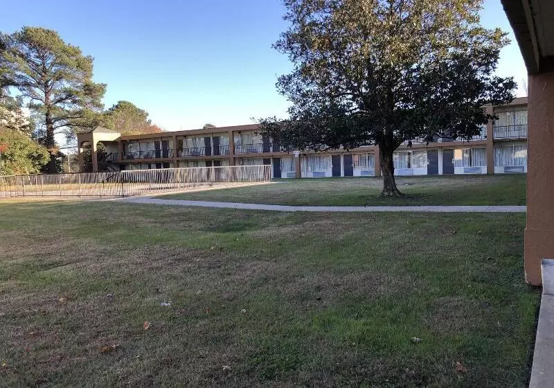 בית מלון כפרי Americas Best Value Inn Wilson