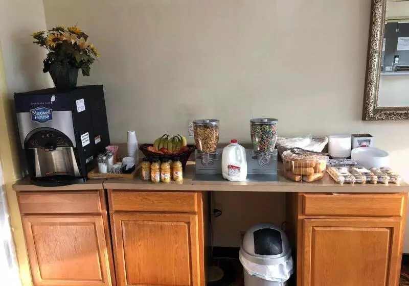 בית מלון כפרי Americas Best Value Inn Wilson