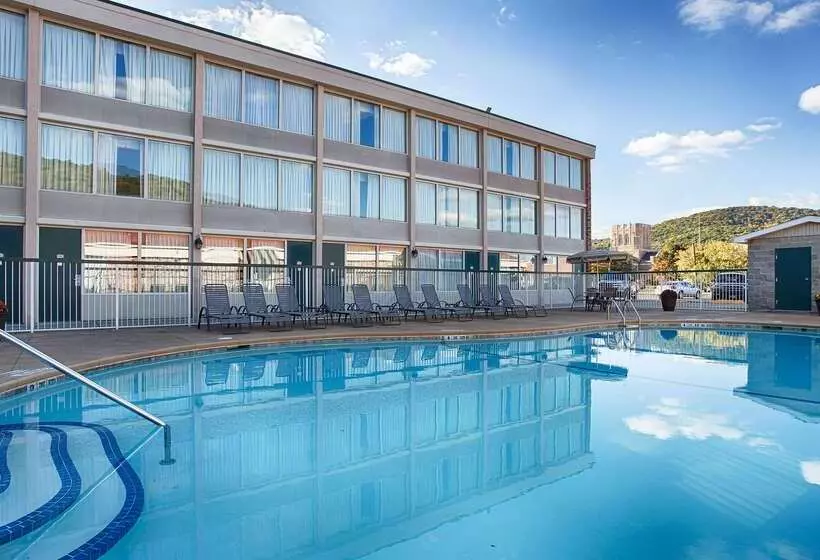 Szálloda Best Western Plus Bradford Inn