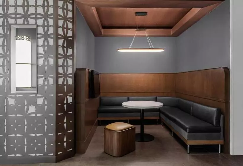 ホテル Courtyard By Marriott San Diego Miramar