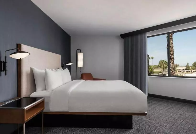 ホテル Courtyard By Marriott San Diego Miramar