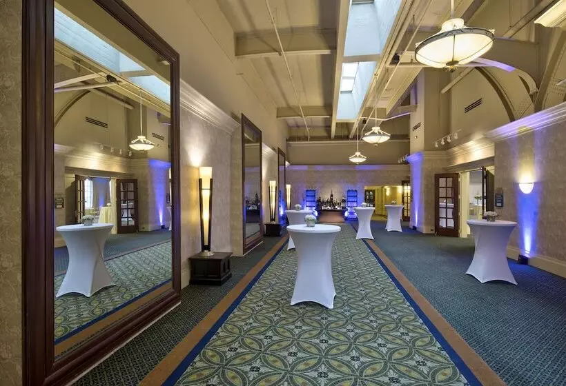 فندق Crowne Plaza Indianapolis Dwtn Union Stn, An Ihg