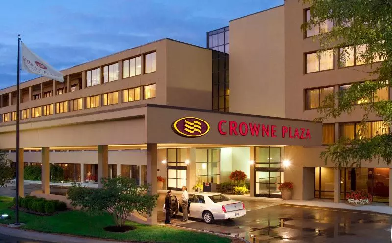 فندق Crowne Plaza Indianapolis Airport, An Ihg