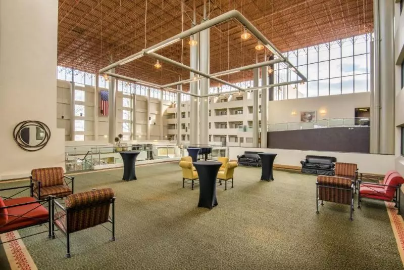 فندق Crowne Plaza Indianapolis Airport, An Ihg