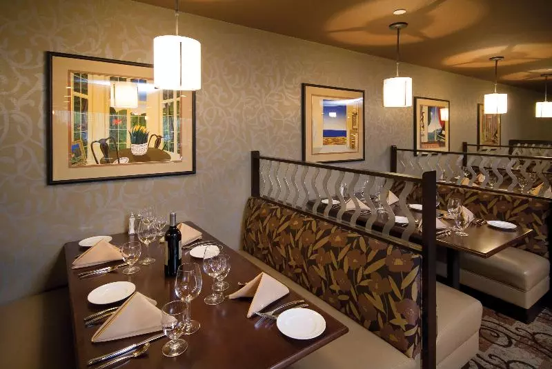 فندق Crowne Plaza Indianapolis Airport, An Ihg