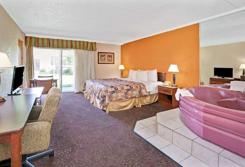 هتل Days Inn By Wyndham Ann Arbor