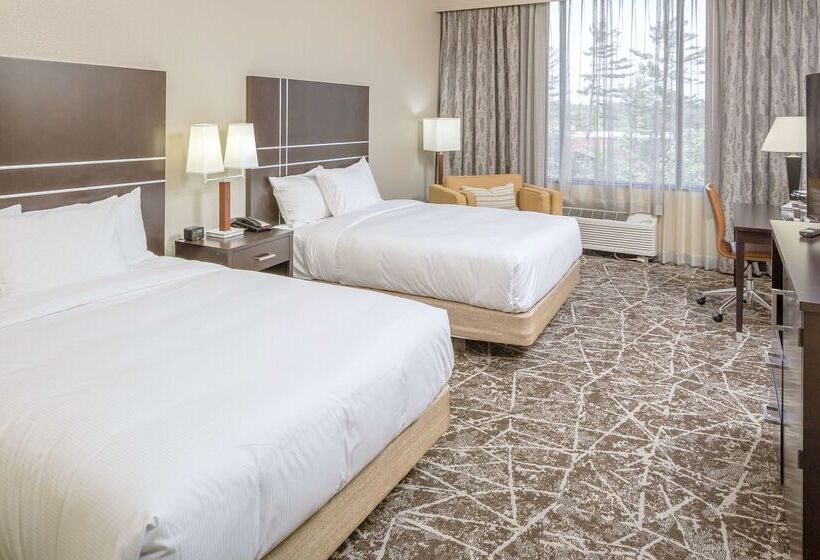 בית מלון כפרי Doubletree By Hilton Boston Rockland