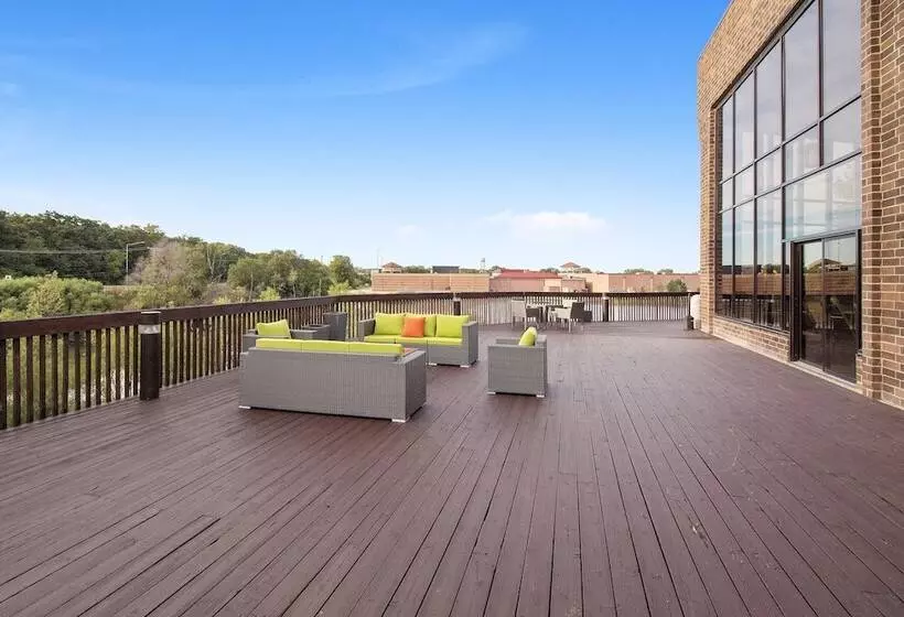 Hotel Holiday Inn Chicago Nw Crystal Lk Conv Ctr, An Ihg