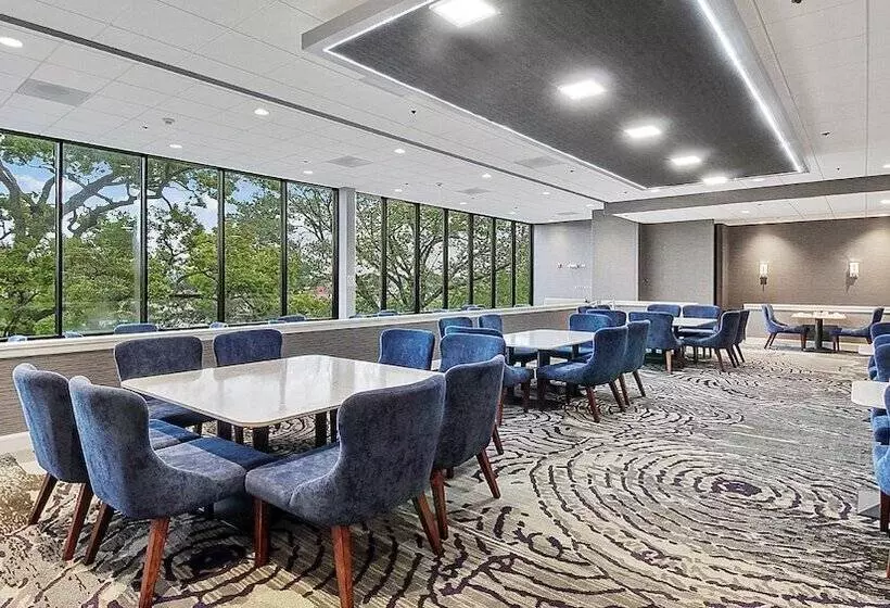 Hotel Holiday Inn Chicago Nw Crystal Lk Conv Ctr, An Ihg