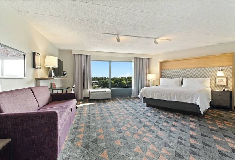 호텔 Holiday Inn Chicago Nw Crystal Lk Conv Ctr, An Ihg