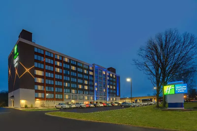 Otel Holiday Inn Express & Suites Ft. Washington   Philadelphia, An Ihg
