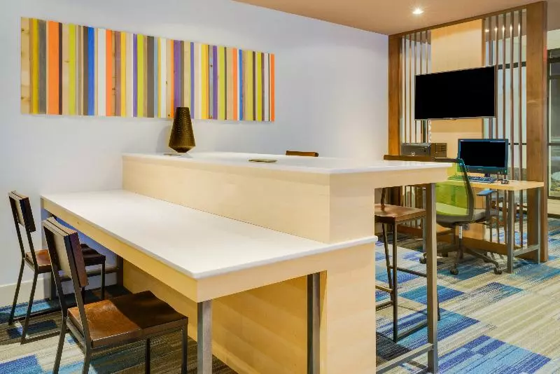 Otel Holiday Inn Express & Suites Ft. Washington   Philadelphia, An Ihg