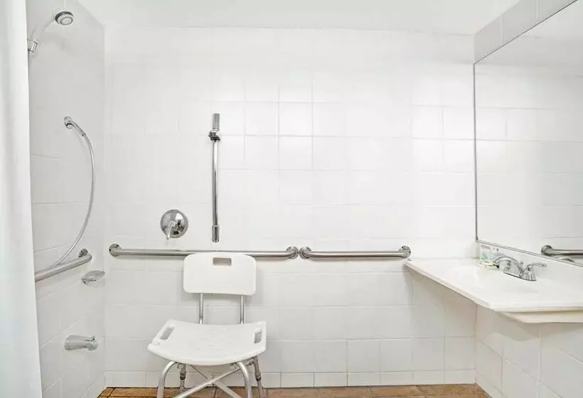 Otel Knights Inn Claremont