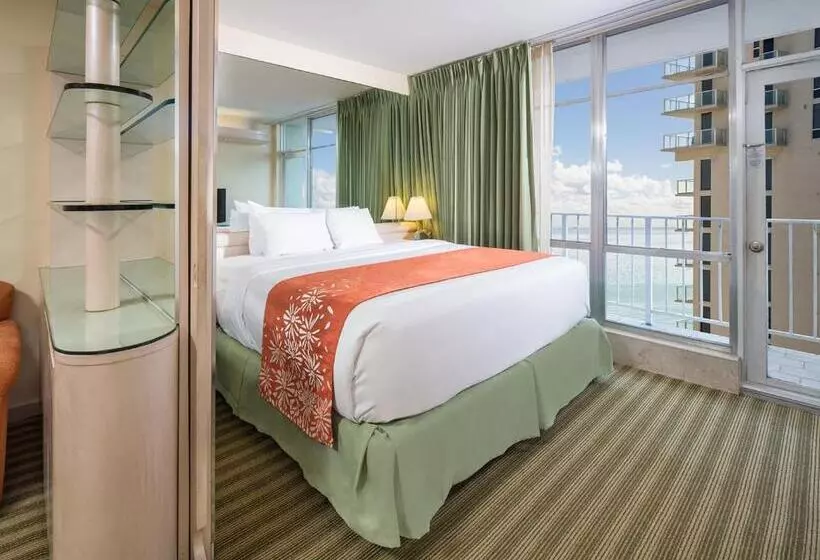 Newport Beachside Hotel & Resort