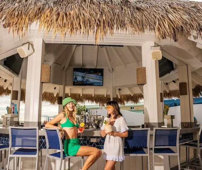 Newport Beachside Hotel & Resort