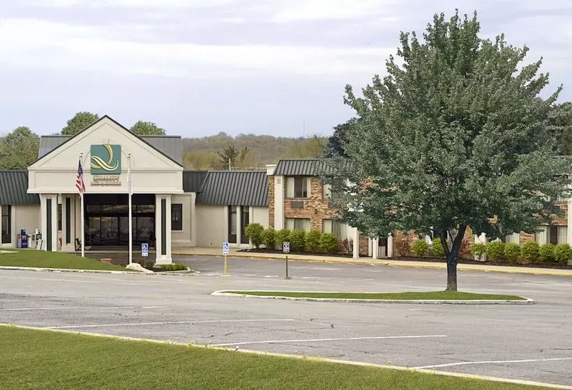 ホテル Quality Inn & Suites