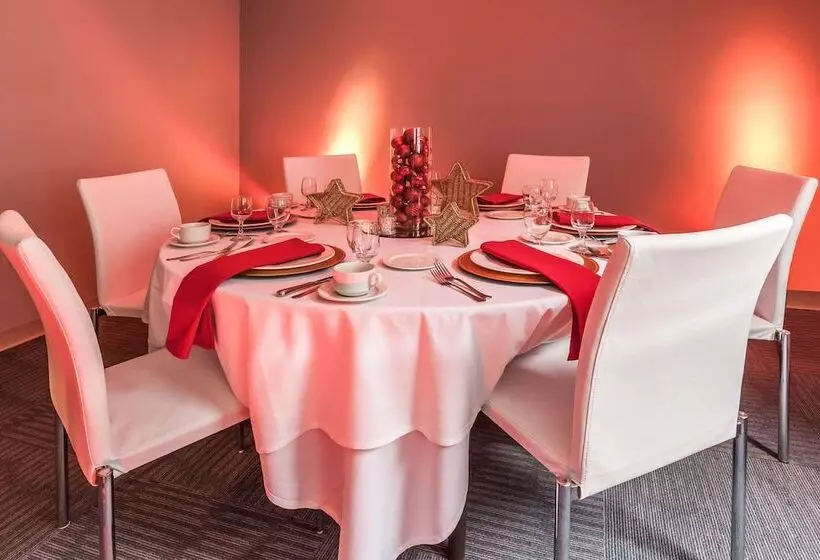 ホテル Quality Inn & Suites