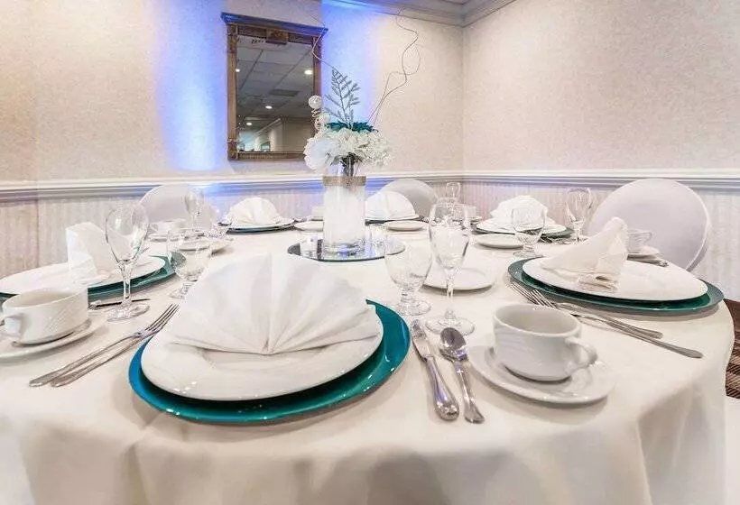 ホテル Quality Inn & Suites