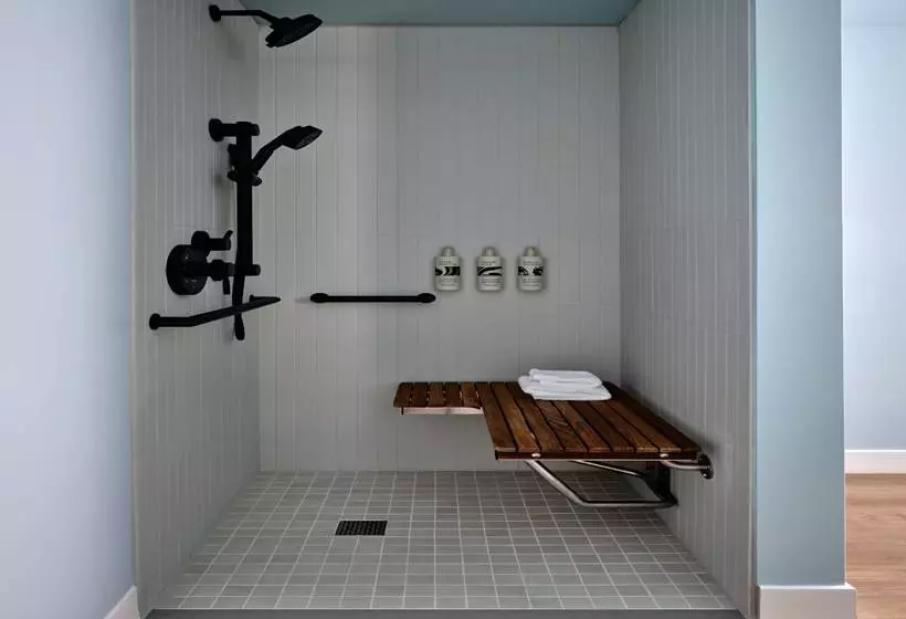 בית מלון כפרי Romer House Waikiki   Adults Only