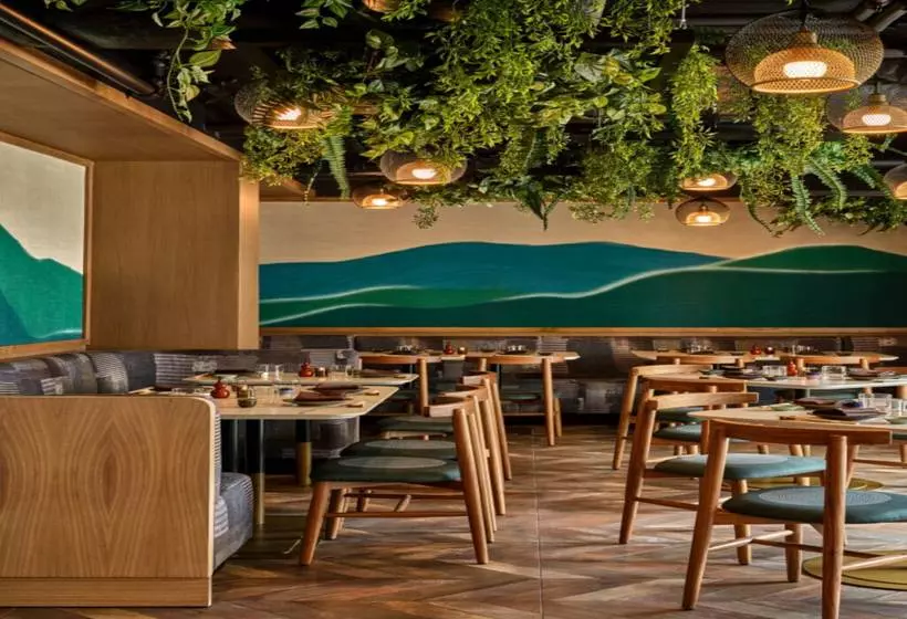 בית מלון כפרי Romer House Waikiki   Adults Only