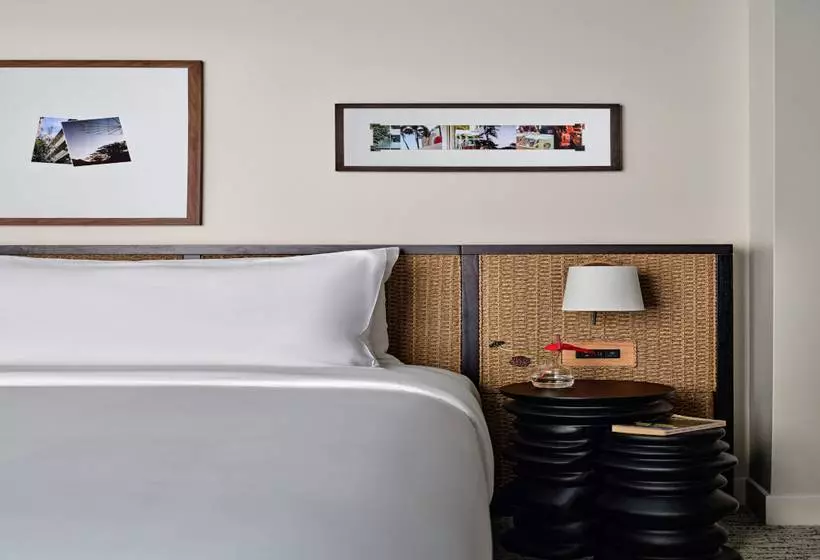 בית מלון כפרי Romer House Waikiki   Adults Only