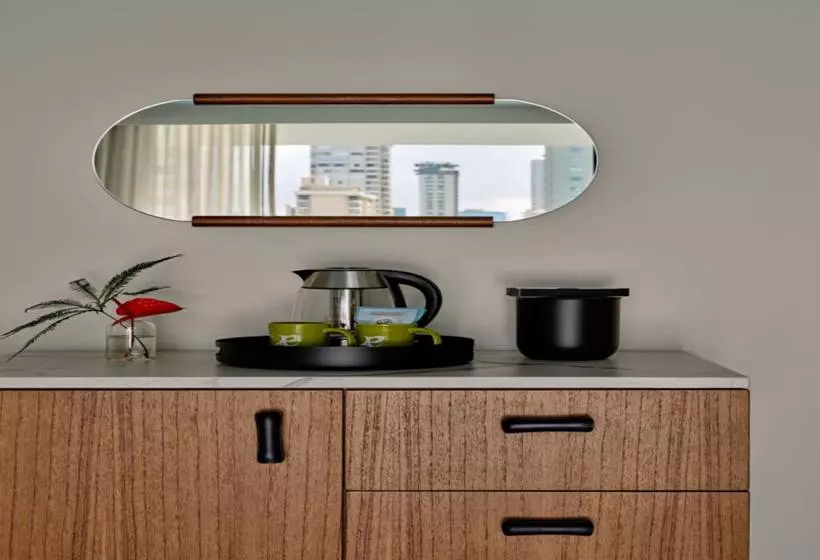 בית מלון כפרי Romer House Waikiki   Adults Only