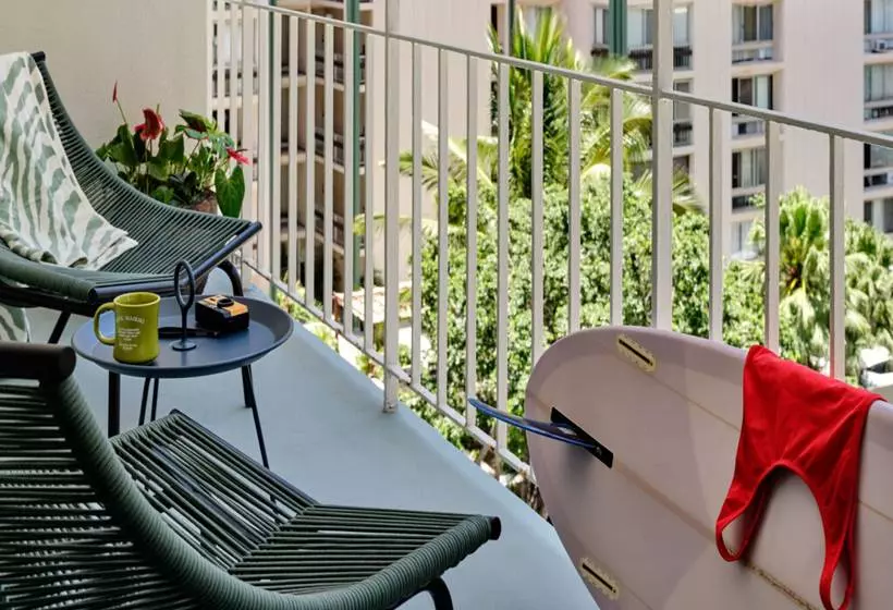 בית מלון כפרי Romer House Waikiki   Adults Only