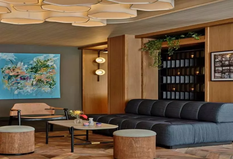 בית מלון כפרי Romer House Waikiki   Adults Only