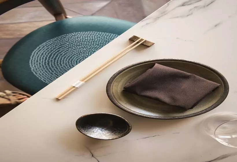 בית מלון כפרי Romer House Waikiki   Adults Only