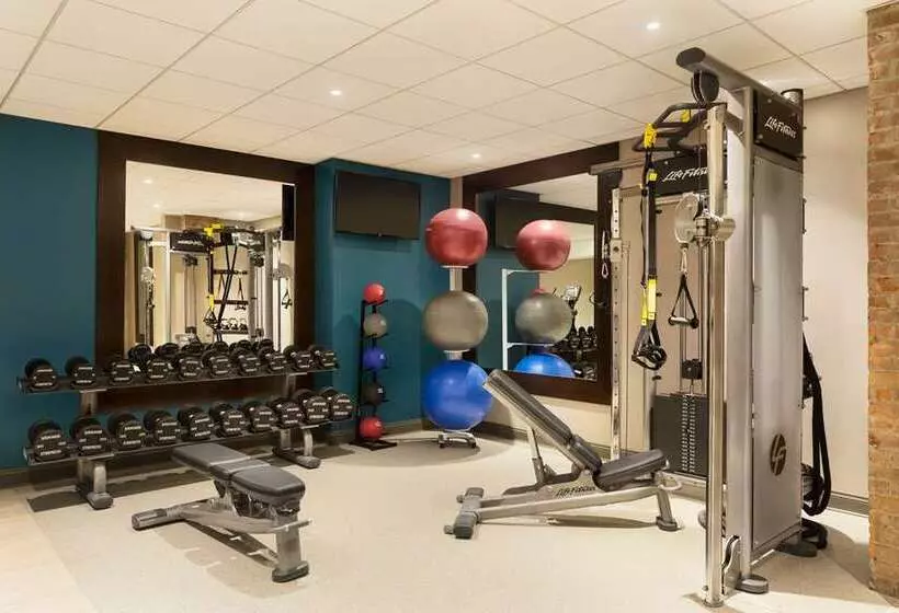 Hotelli Saranac Curio Collection By Hilton