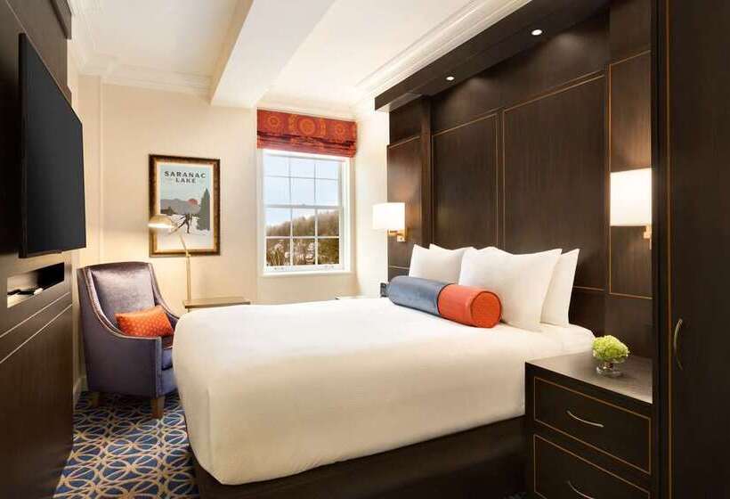 בית מלון כפרי Saranac Curio Collection By Hilton