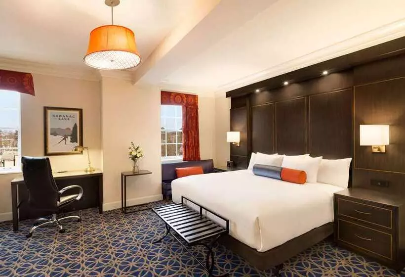 Hotelli Saranac Curio Collection By Hilton