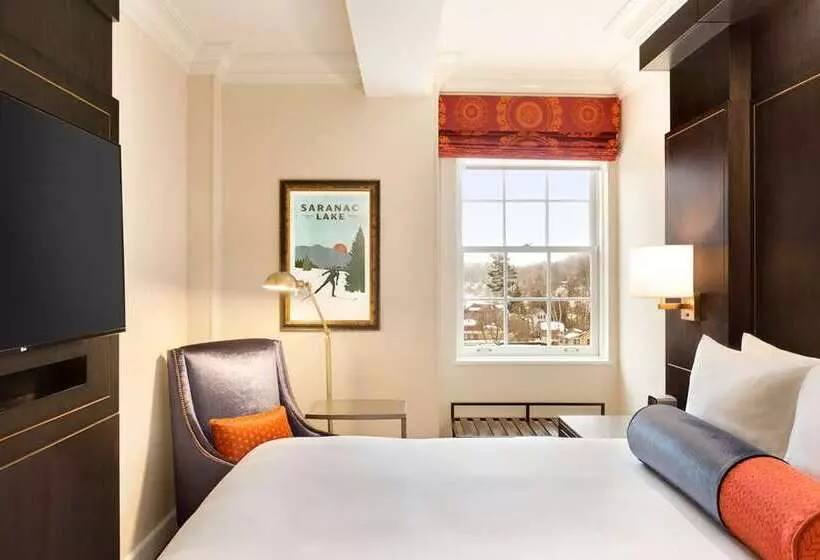 Hotelli Saranac Curio Collection By Hilton
