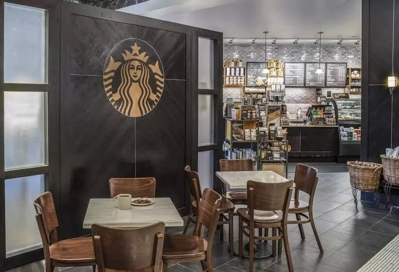 The Plaza Hotel Columbus At Capitol Square