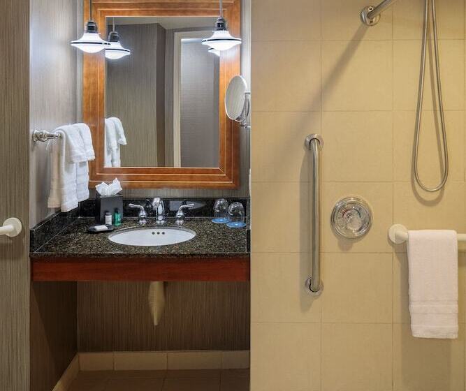 The Plaza Hotel Columbus At Capitol Square