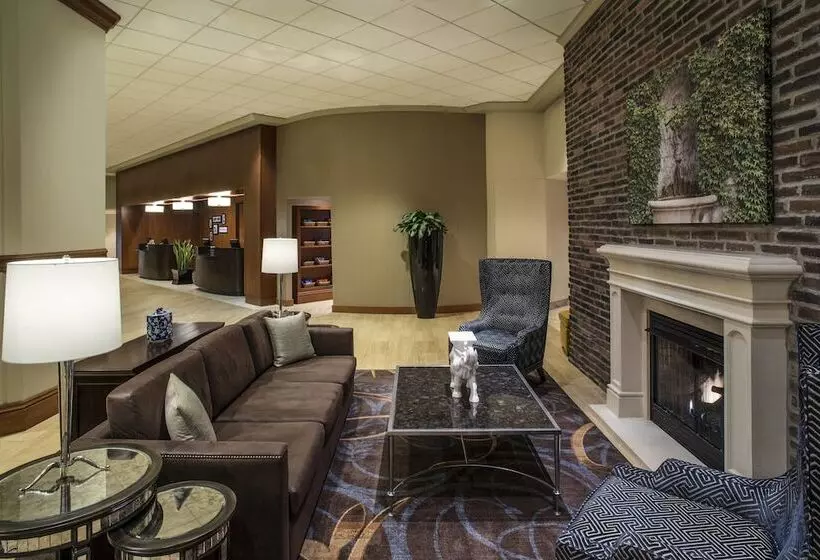 The Plaza Hotel Columbus At Capitol Square