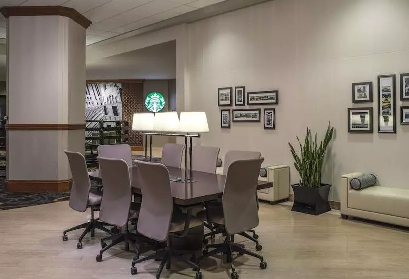 The Plaza Hotel Columbus At Capitol Square