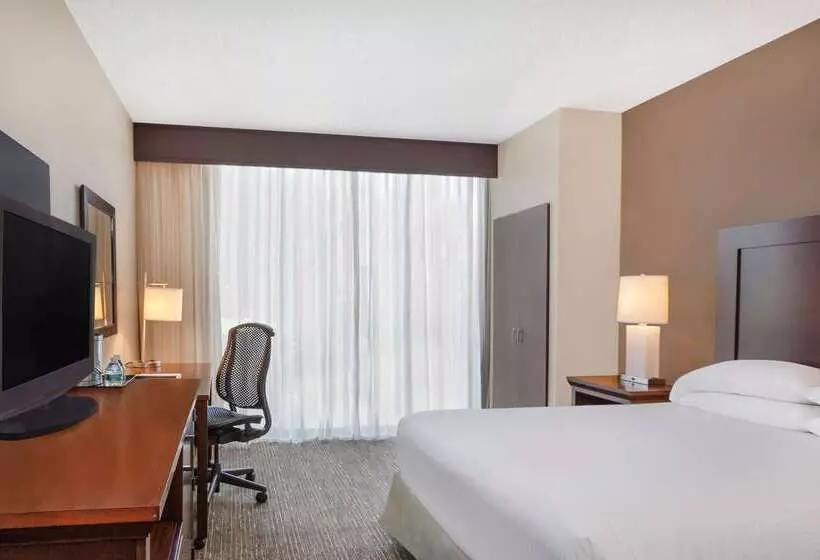 هتل Wyndham San Diego Bayside