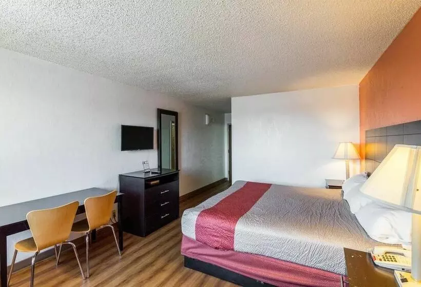 Motel 6 Tulsa OK
