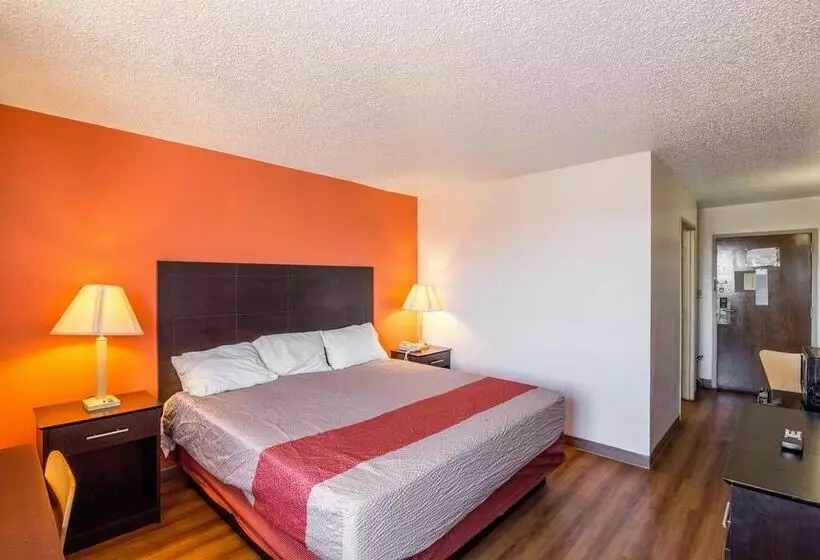 Motel 6 Tulsa OK