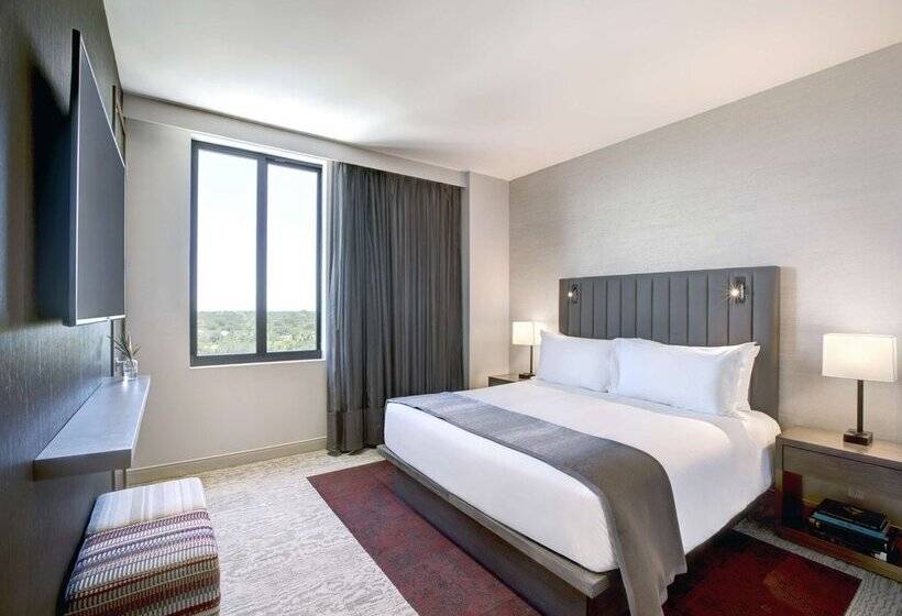THesis Hotel Miami Coral Gables, Curio Collection by Hilton