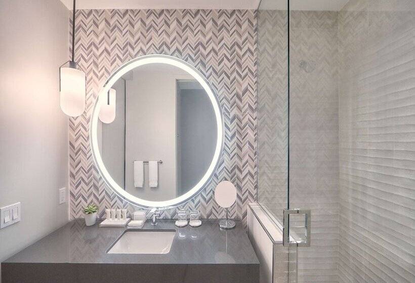 THesis Hotel Miami Coral Gables, Curio Collection by Hilton