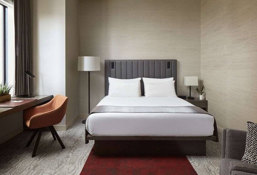 THesis Hotel Miami Coral Gables, Curio Collection by Hilton
