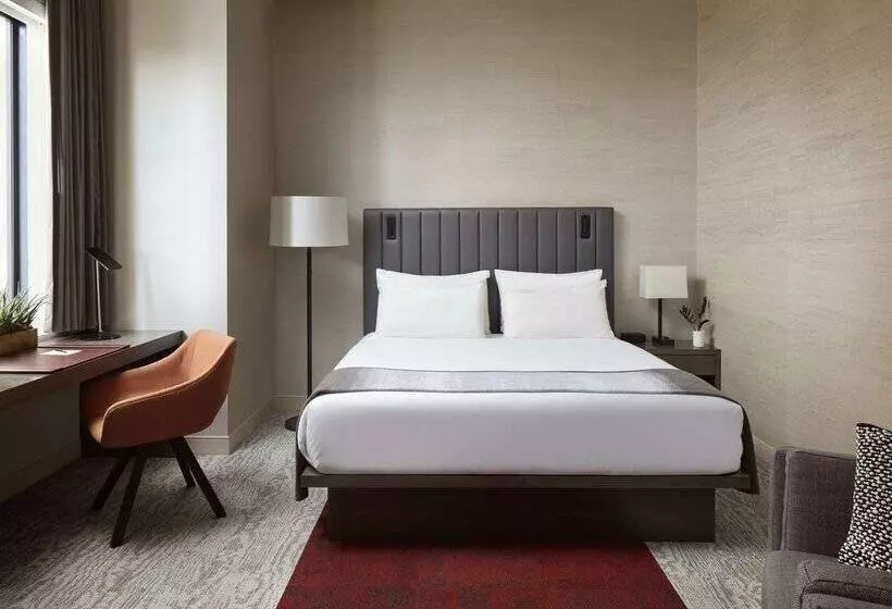THesis Hotel Miami Coral Gables, Curio Collection by Hilton