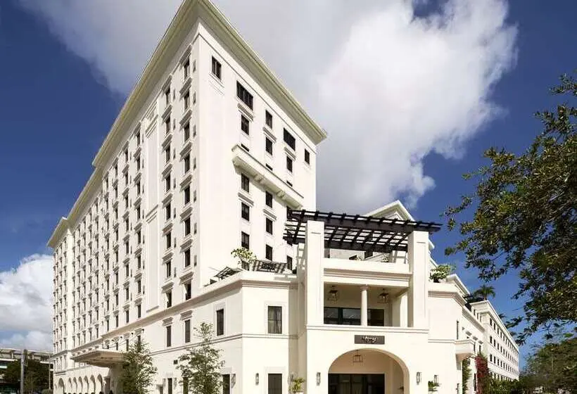 THesis Hotel Miami Coral Gables, Curio Collection by Hilton