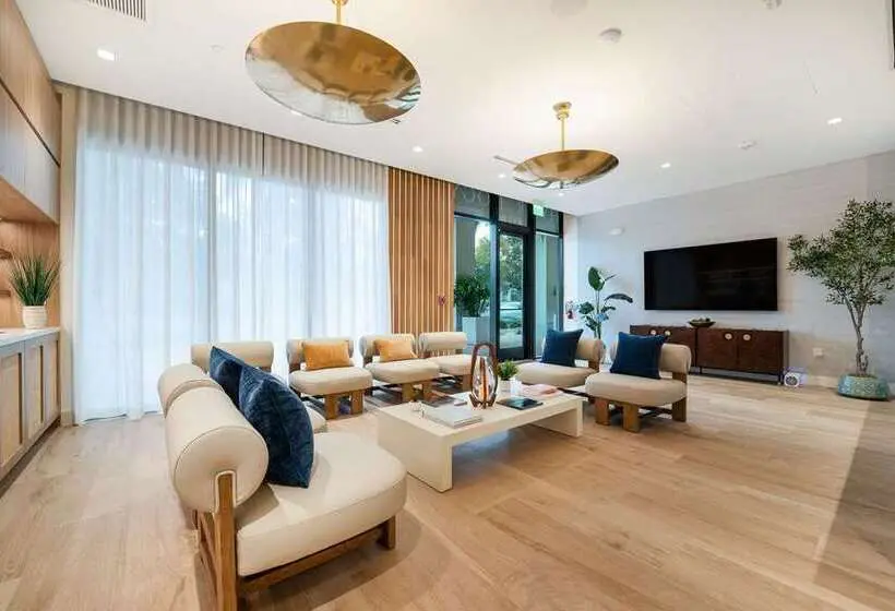 THesis Hotel Miami Coral Gables, Curio Collection by Hilton