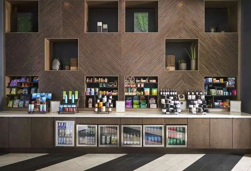 THesis Hotel Miami Coral Gables, Curio Collection by Hilton