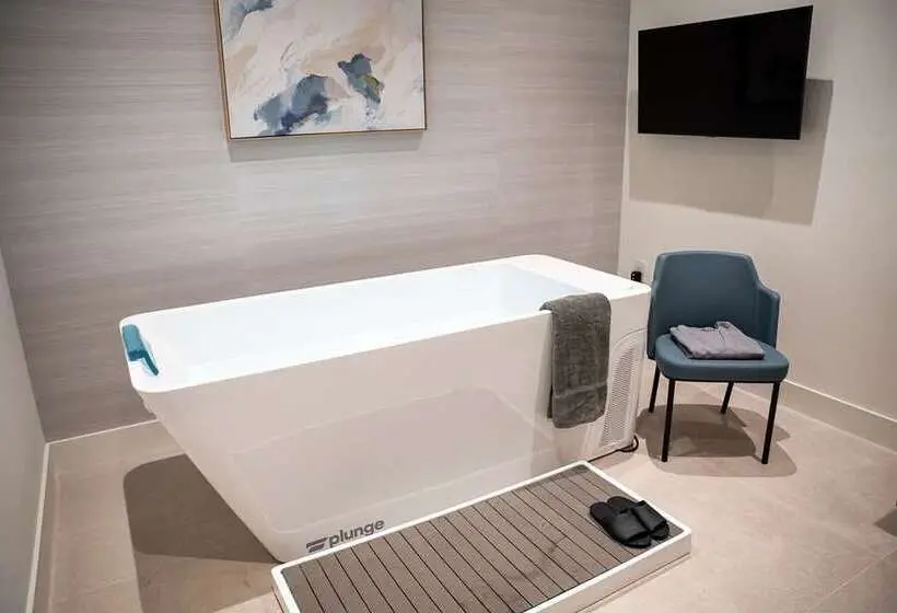 THesis Hotel Miami Coral Gables, Curio Collection by Hilton