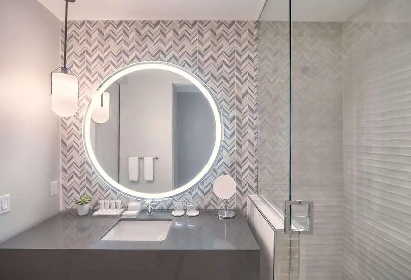 THesis Hotel Miami Coral Gables, Curio Collection by Hilton