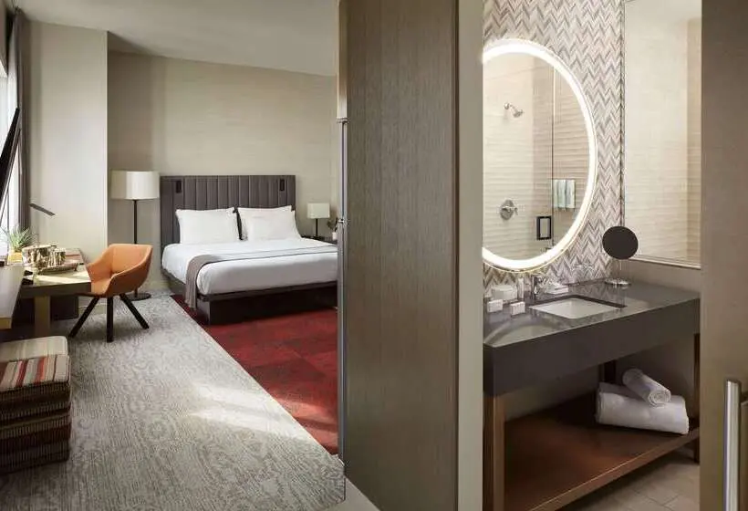 THesis Hotel Miami Coral Gables, Curio Collection by Hilton